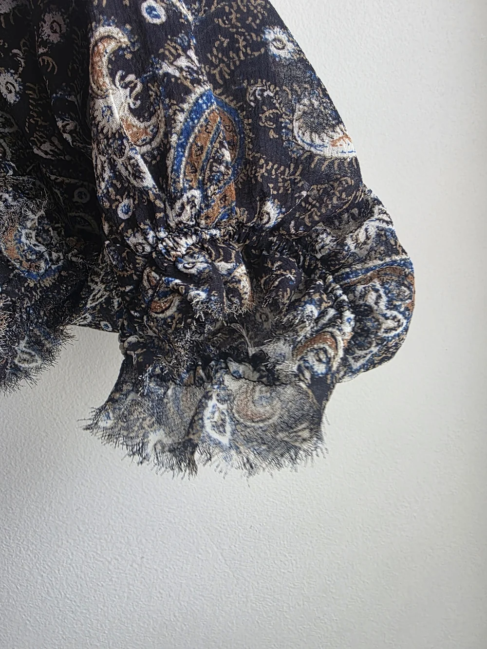 Free People Lolita Black Paisley Smocked Crop Blouse Top S Like New
